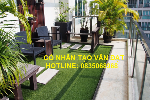 Những ý tưởng trang trí hay với cỏ nhân tạo ban công, sân thượng